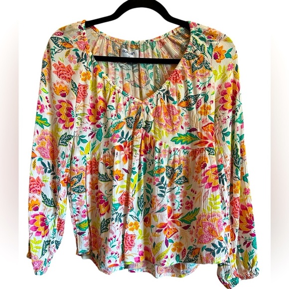 Old Navy Tops - Old Navy Floral Women's Top. 17" Pit To Pit 30" Length. EUC